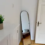 Moderne Mit Komfort & Top-lage