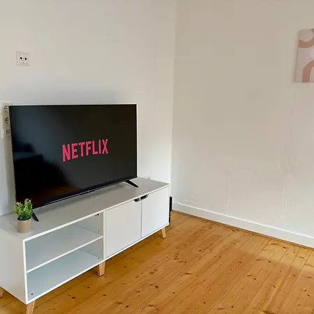 Moderne Mit Komfort & Top-lage 아파트 홀즈위케드