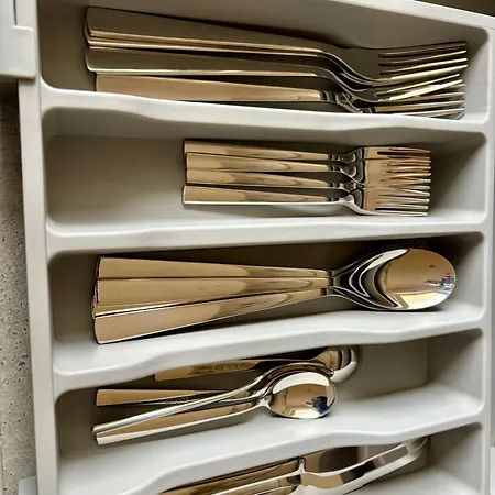 Moderne Mit Komfort & Top-lage 아파트 홀즈위케드