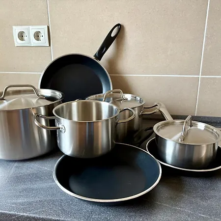 Moderne Mit Komfort & Top-lage 아파트 홀즈위케드