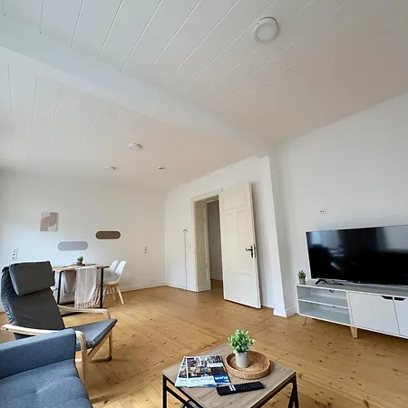 아파트 Moderne Mit Komfort & Top-lage 홀즈위케드