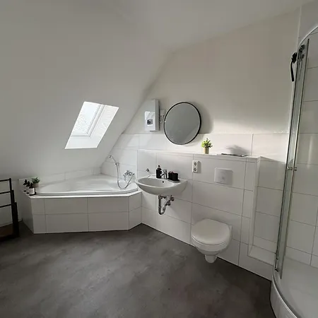 아파트 Moderne Mit Komfort & Top-lage *