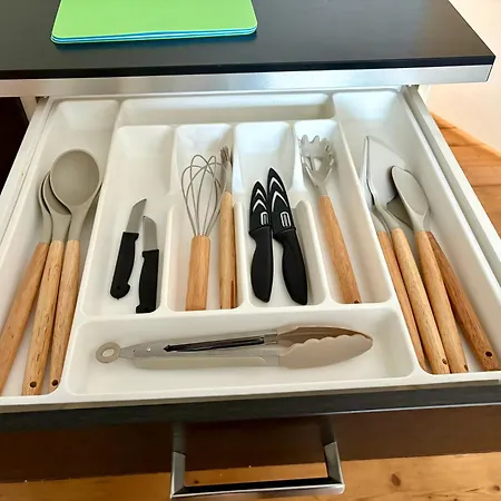 Moderne Mit Komfort & Top-lage 아파트 홀즈위케드